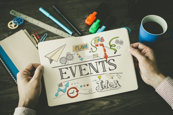 10 Insider Tips to Nail Your Next Virtual Year End Event